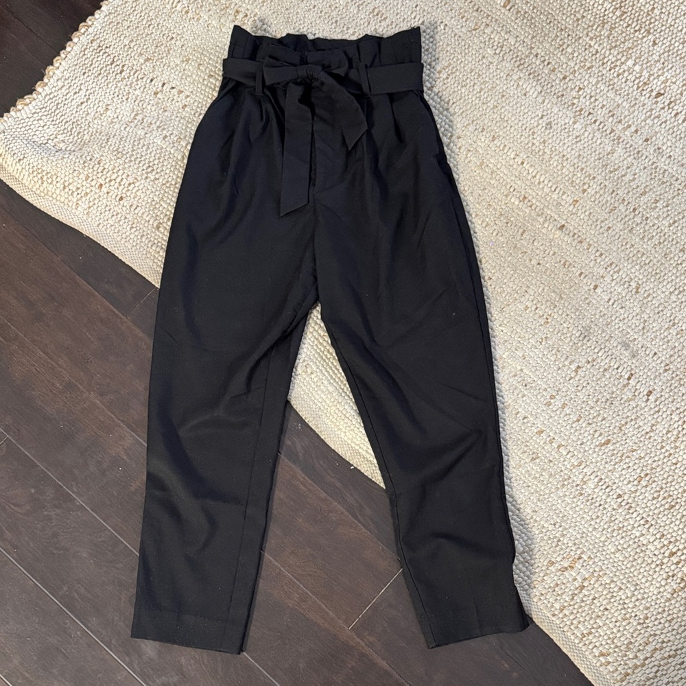 H&M Black Paperbag Trouser | US 6